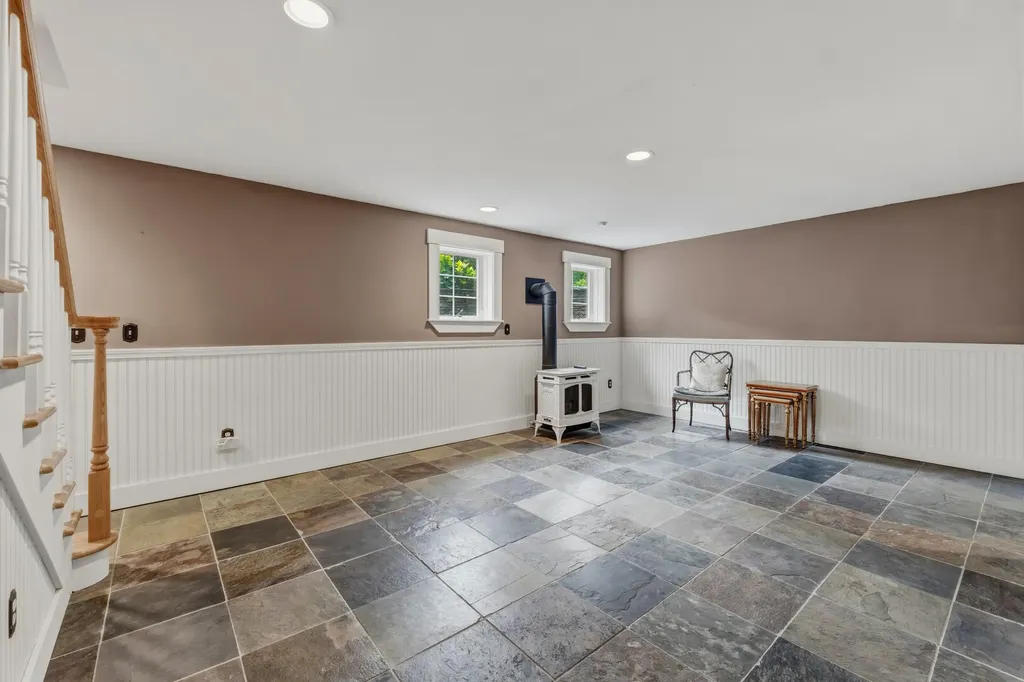 13 Mckenna Lane York ME 03909