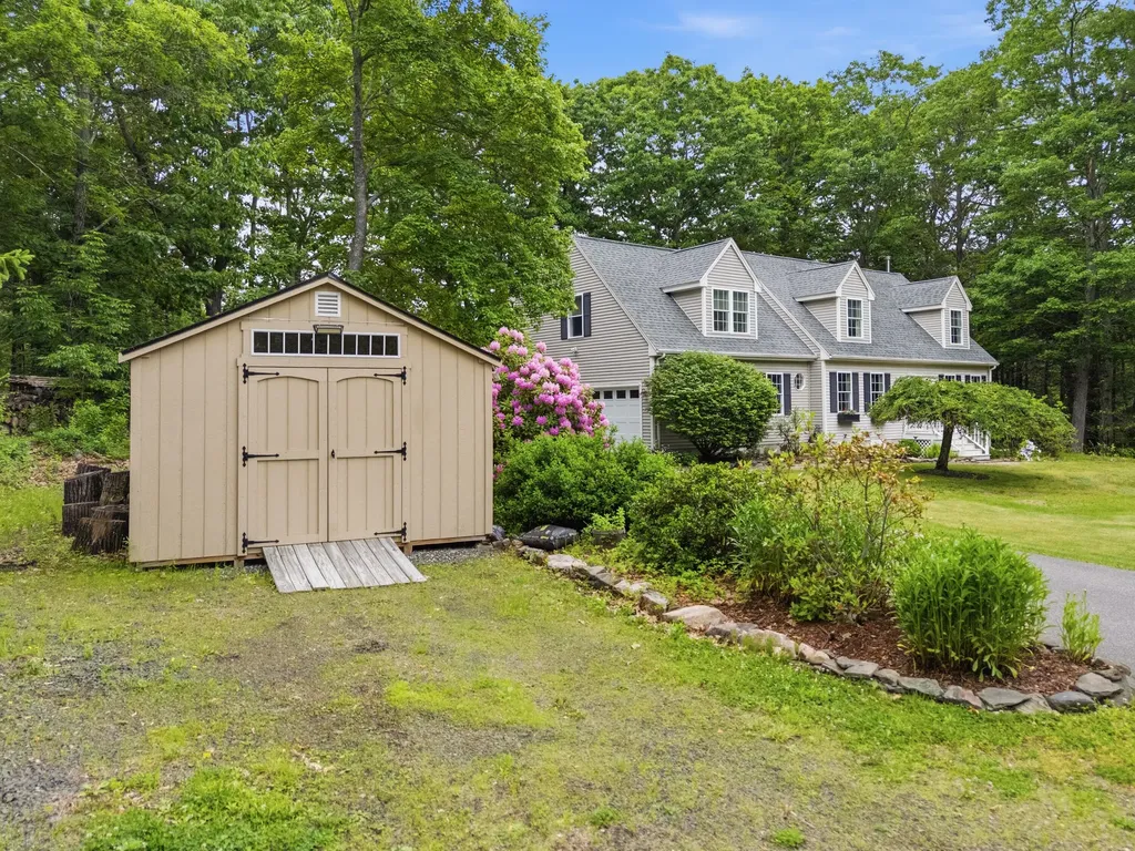 13 Mckenna Lane York ME 03909