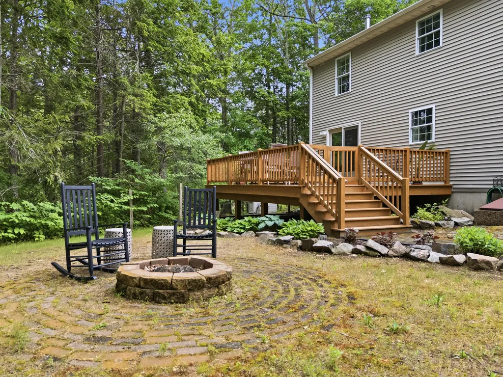 13 Mckenna Lane York ME 03909