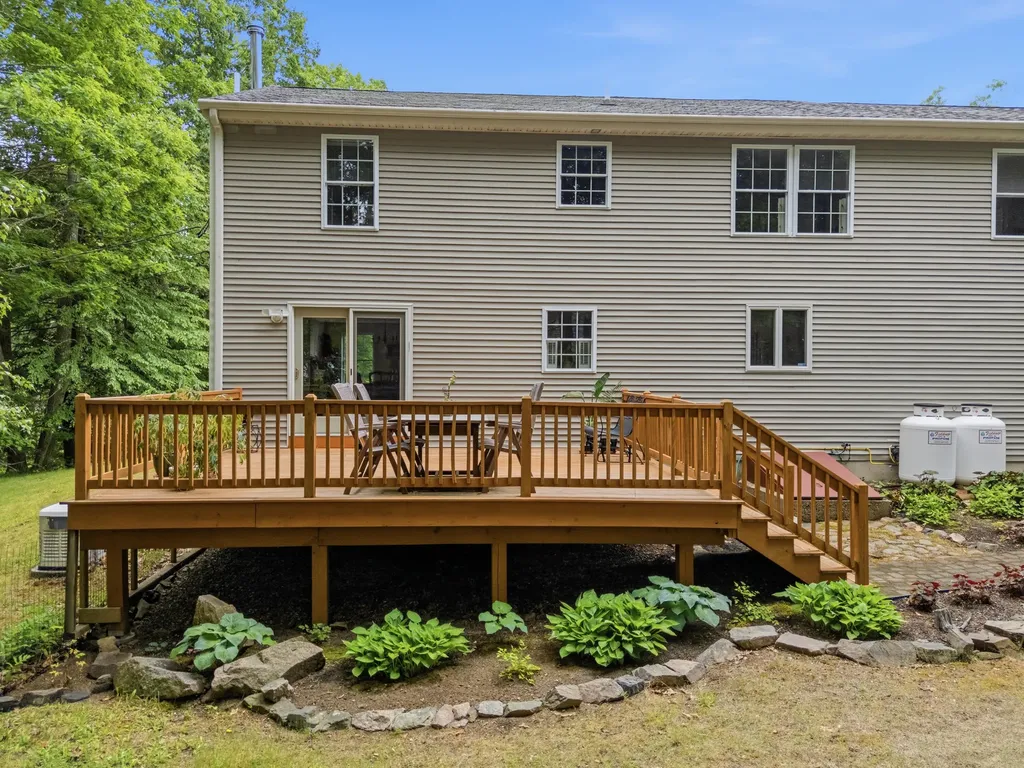 13 Mckenna Lane York ME 03909