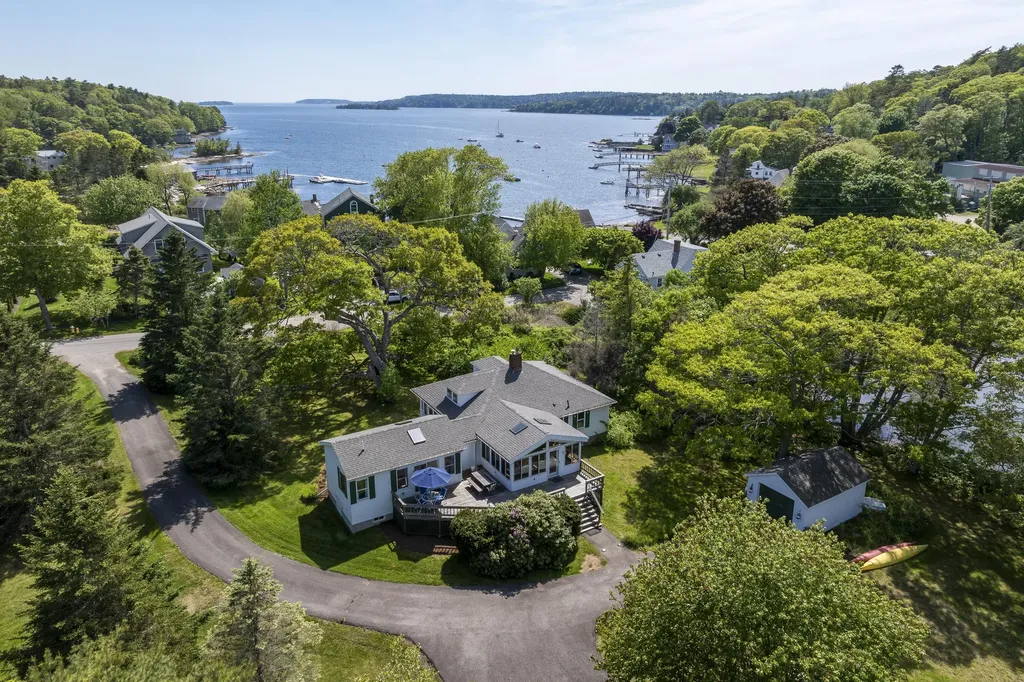 49 Murray Hill Road Boothbay ME 04544
