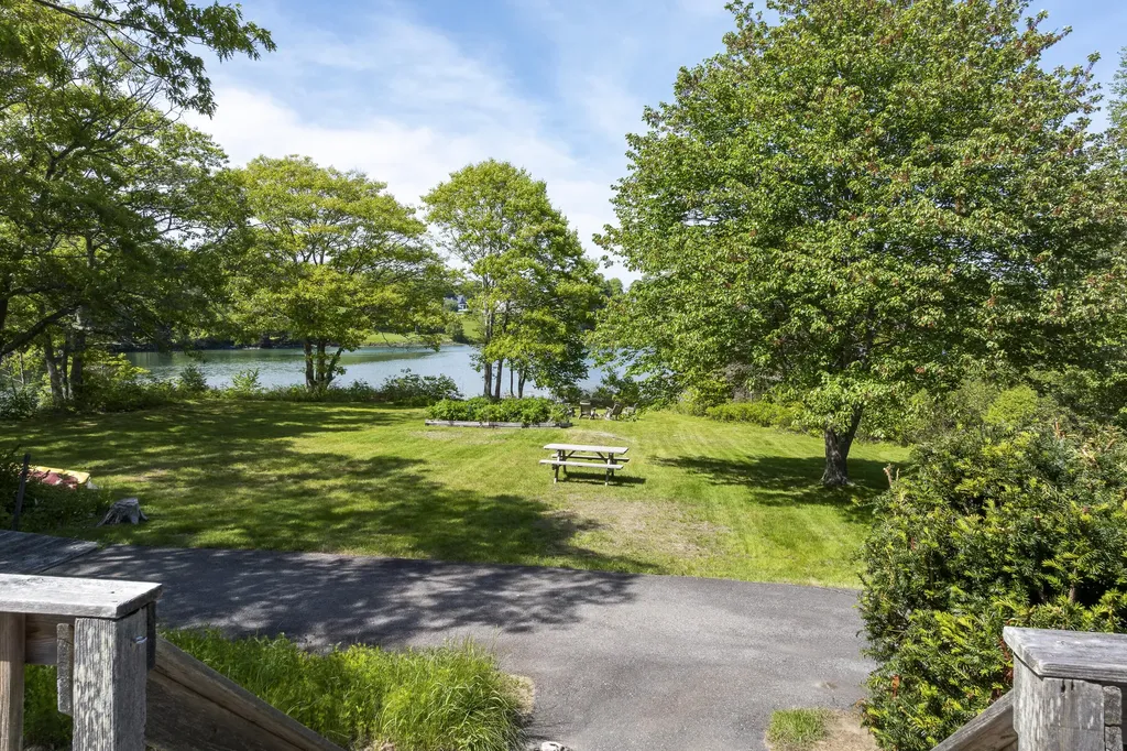 49 Murray Hill Road Boothbay ME 04544