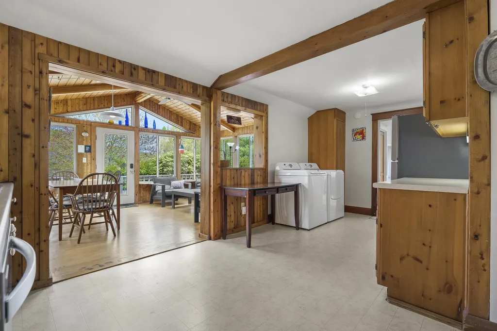 49 Murray Hill Road Boothbay ME 04544