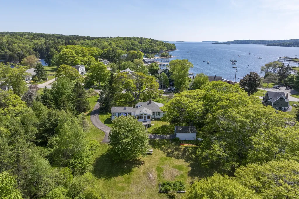 49 Murray Hill Road Boothbay ME 04544