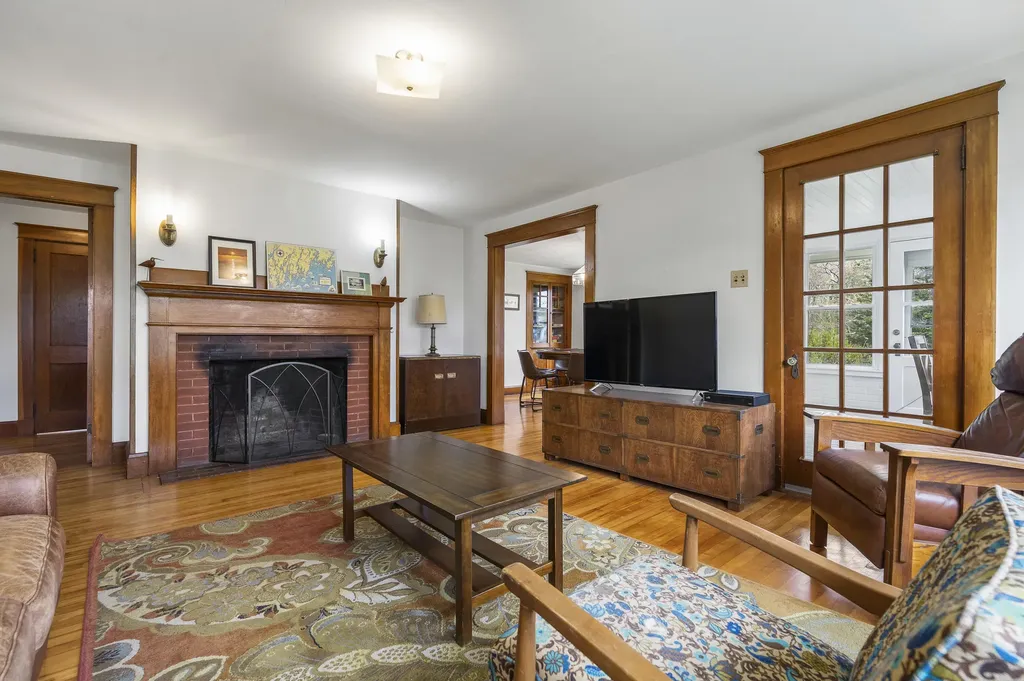 49 Murray Hill Road Boothbay ME 04544