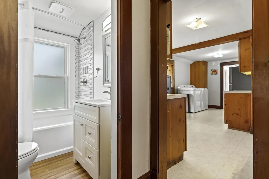 49 Murray Hill Road Boothbay ME 04544