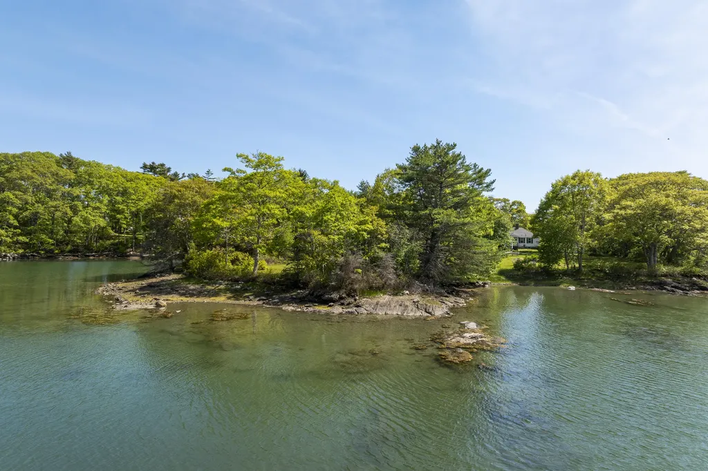 49 Murray Hill Road Boothbay ME 04544