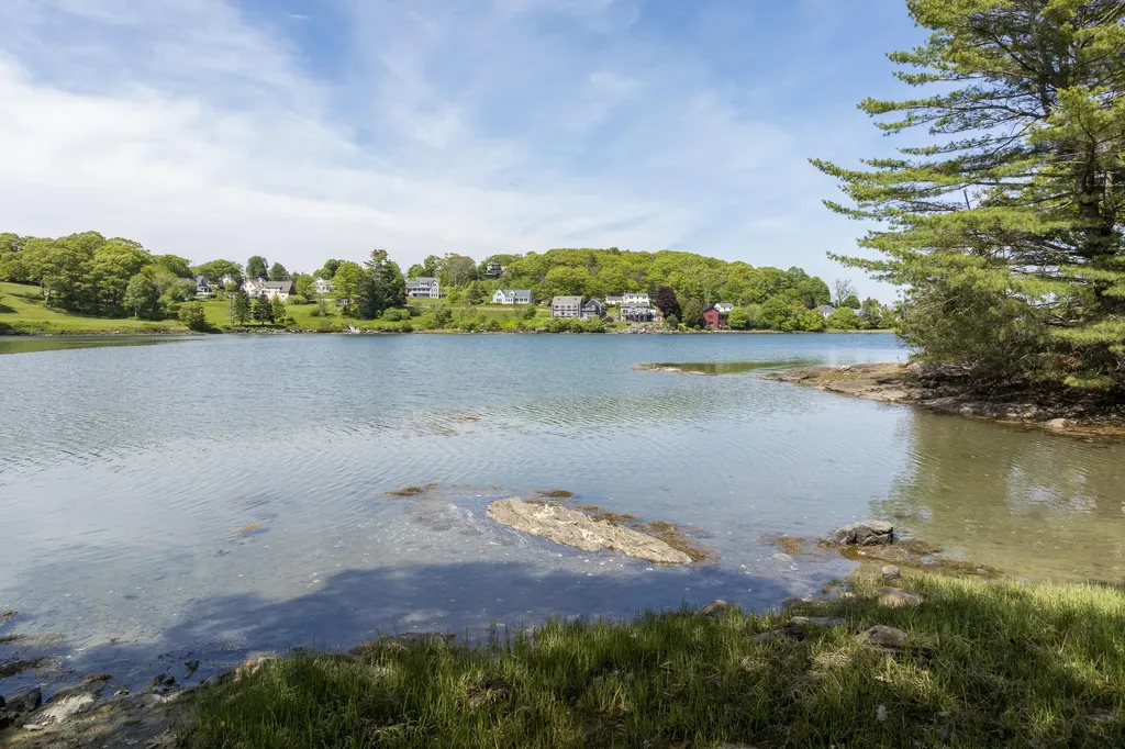 49 Murray Hill Road Boothbay ME 04544