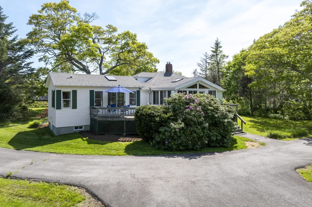 49 Murray Hill Road Boothbay ME 04544