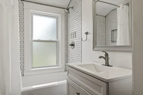 49 Murray Hill Road Boothbay ME 04544