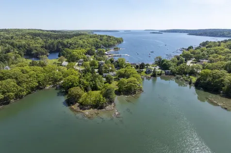 49 Murray Hill Road Boothbay ME 04544