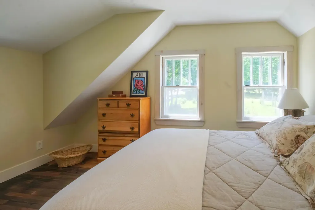334 River Road Richmond ME 04357