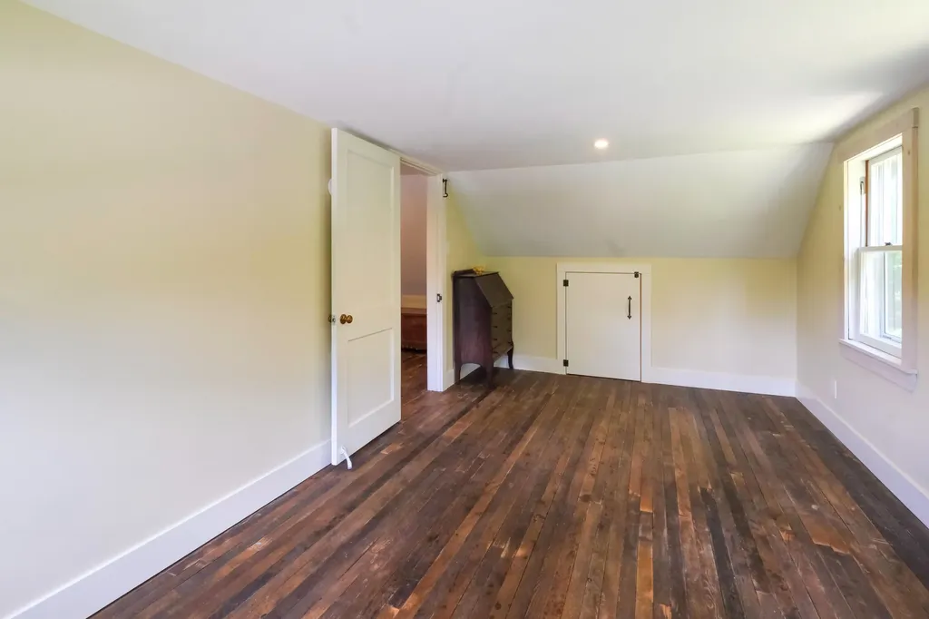 334 River Road Richmond ME 04357