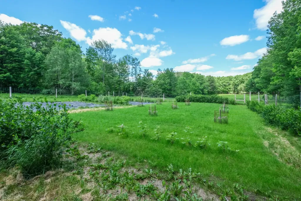 334 River Road Richmond ME 04357