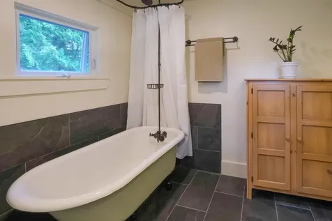 334 River Road Richmond ME 04357