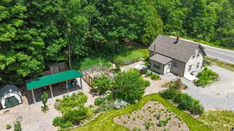 334 River Road Richmond ME 04357