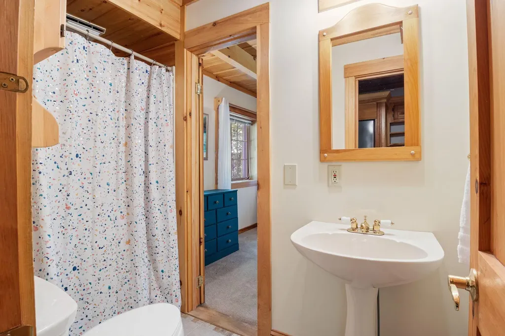 8 Solitude Lane Bridgton ME 04009