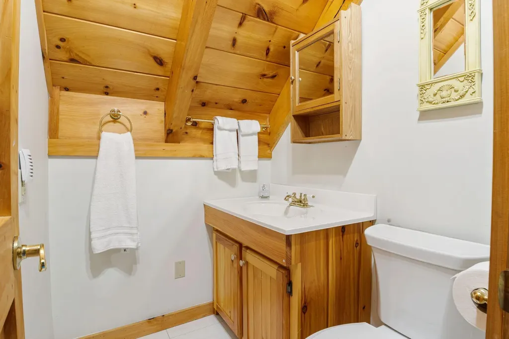 8 Solitude Lane Bridgton ME 04009