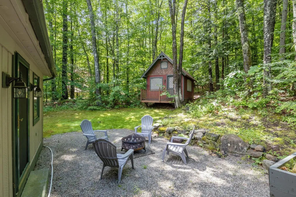 8 Solitude Lane Bridgton ME 04009
