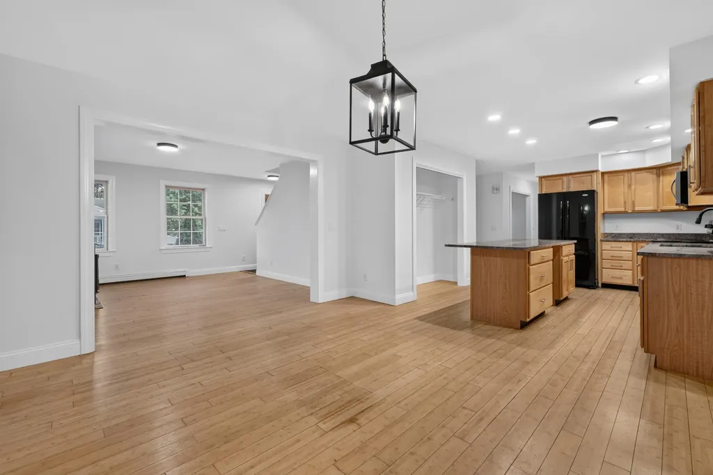 9 Hemlock Drive Topsham ME 04086