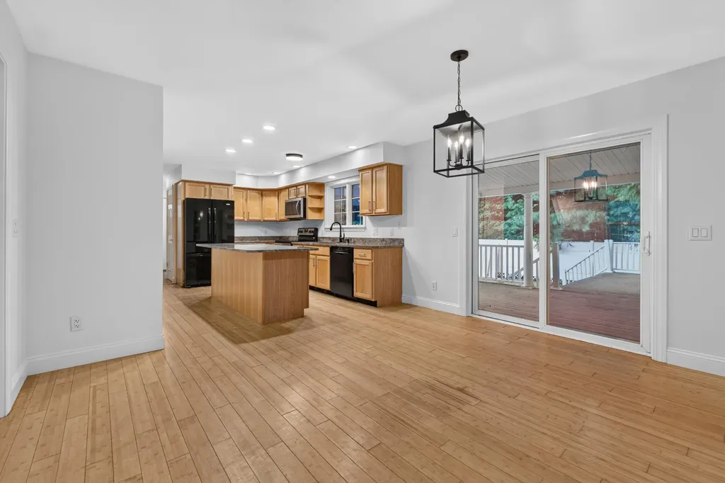 9 Hemlock Drive Topsham ME 04086