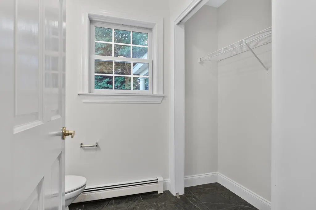 9 Hemlock Drive Topsham ME 04086