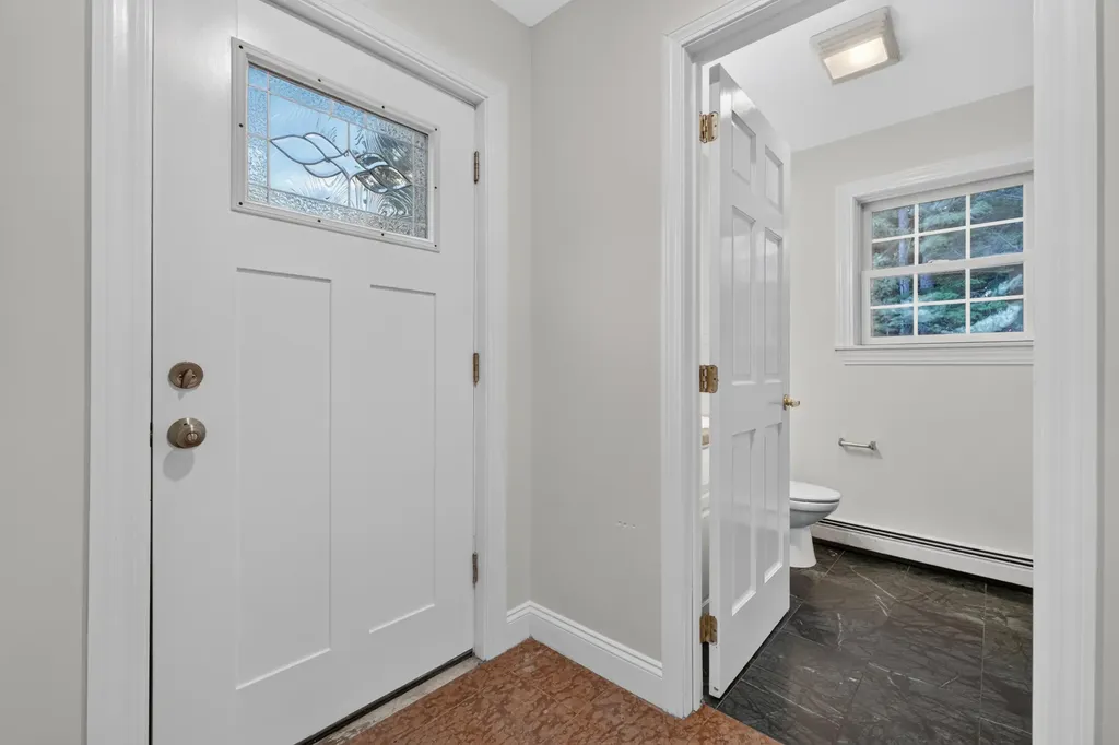 9 Hemlock Drive Topsham ME 04086