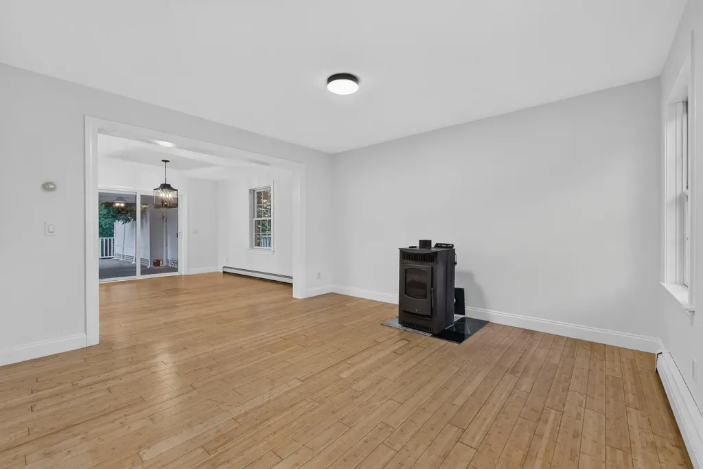 9 Hemlock Drive Topsham ME 04086