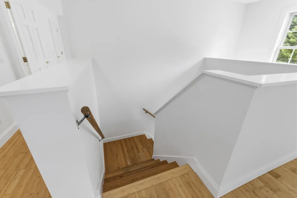 9 Hemlock Drive Topsham ME 04086