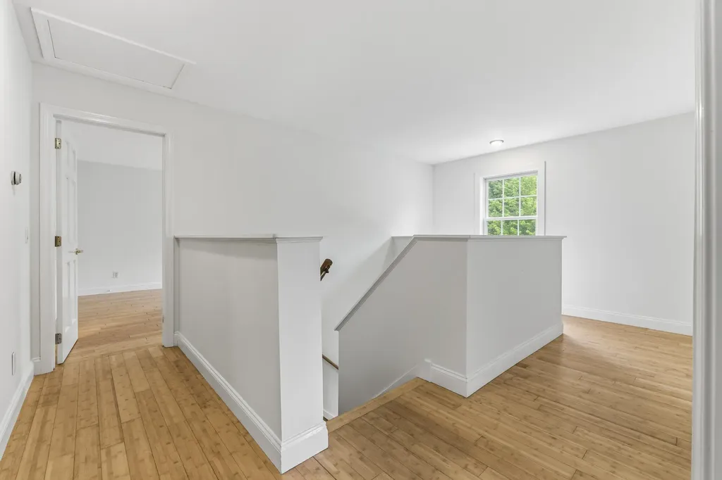 9 Hemlock Drive Topsham ME 04086