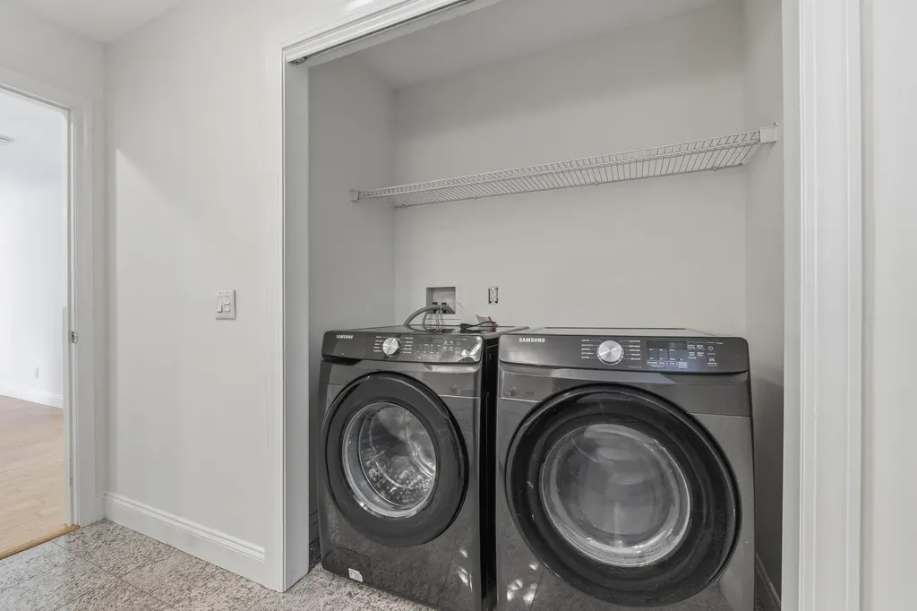 9 Hemlock Drive Topsham ME 04086