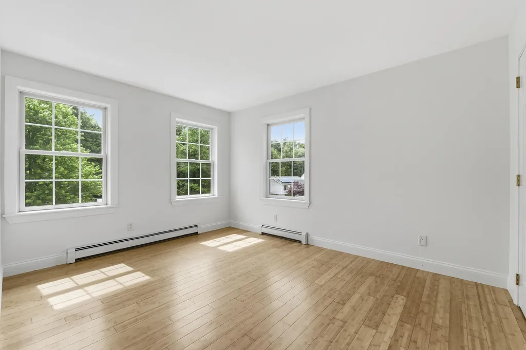 9 Hemlock Drive Topsham ME 04086