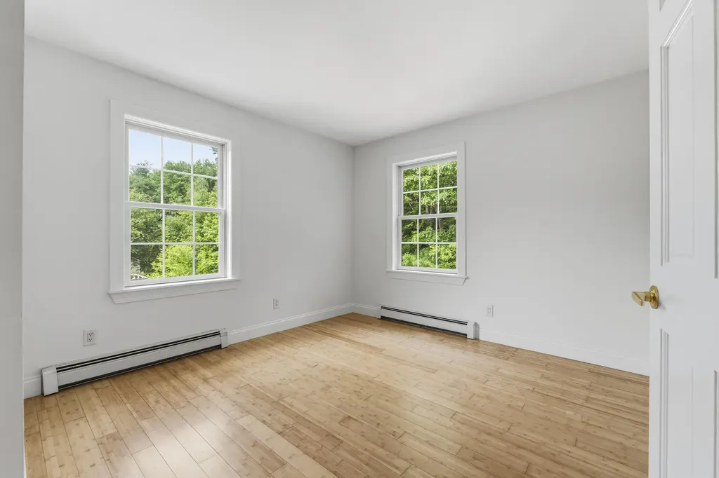 9 Hemlock Drive Topsham ME 04086