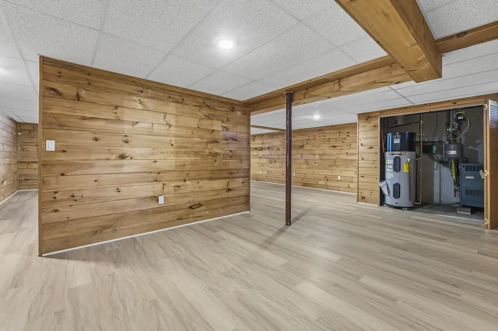 9 Hemlock Drive Topsham ME 04086