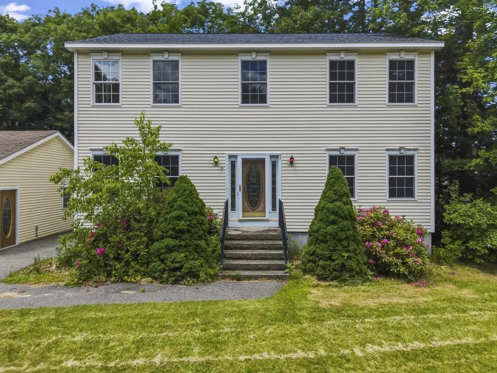 9 Hemlock Drive Topsham ME 04086