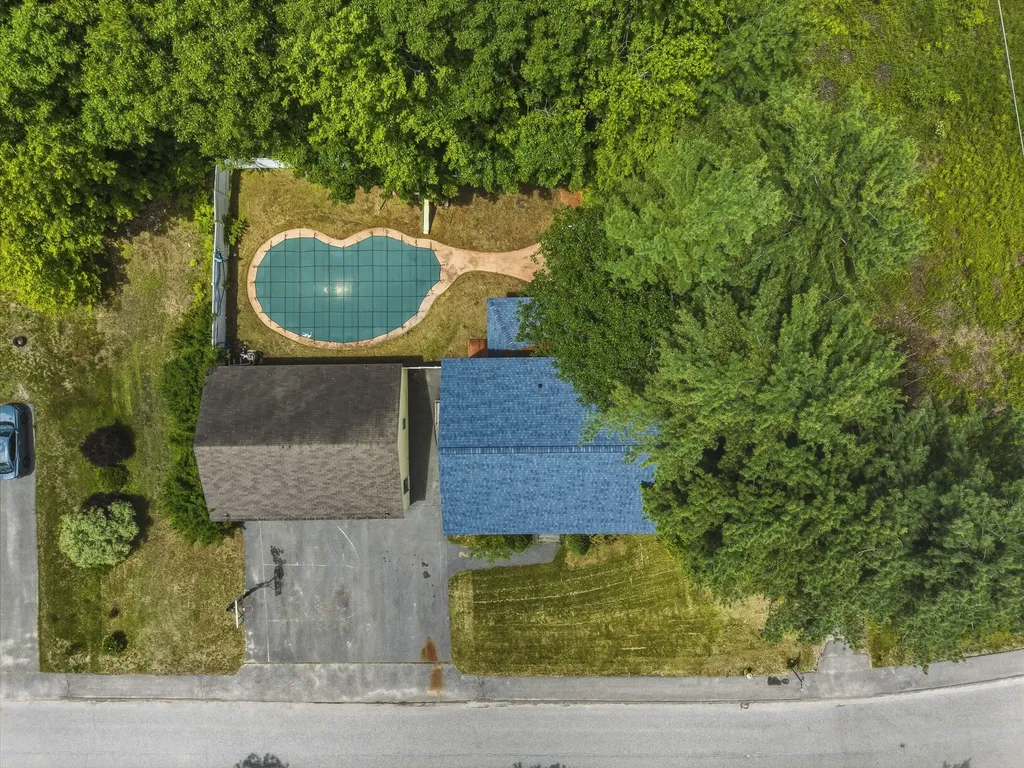 9 Hemlock Drive Topsham ME 04086