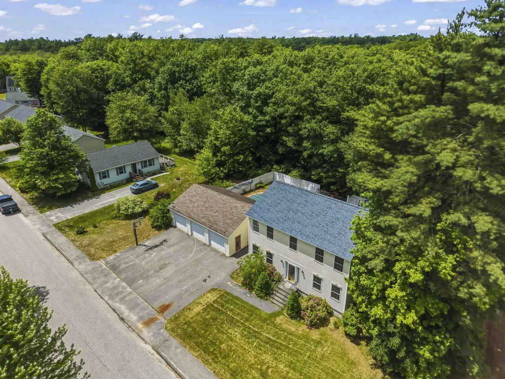 9 Hemlock Drive Topsham ME 04086