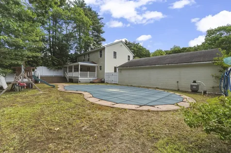 9 Hemlock Drive Topsham ME 04086