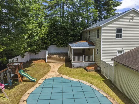9 Hemlock Drive Topsham ME 04086