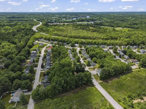 9 Hemlock Drive Topsham ME 04086