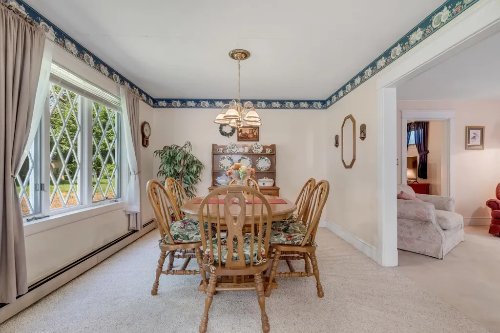 19 Beechwood Avenue Westbrook ME 04092