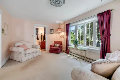 19 Beechwood Avenue Westbrook ME 04092