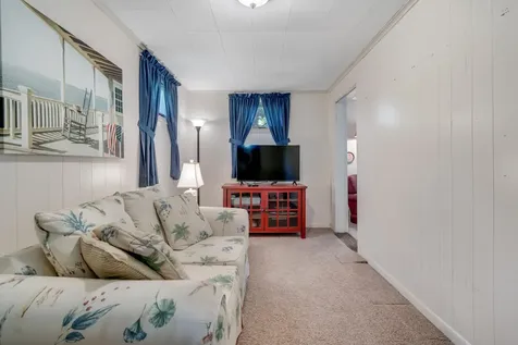19 Beechwood Avenue Westbrook ME 04092