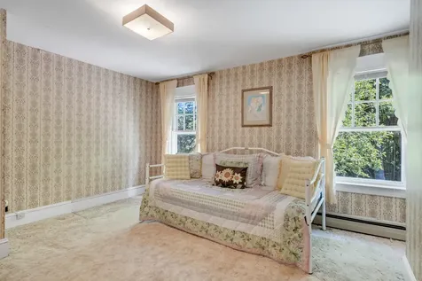 19 Beechwood Avenue Westbrook ME 04092