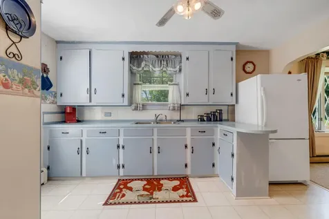 19 Beechwood Avenue Westbrook ME 04092