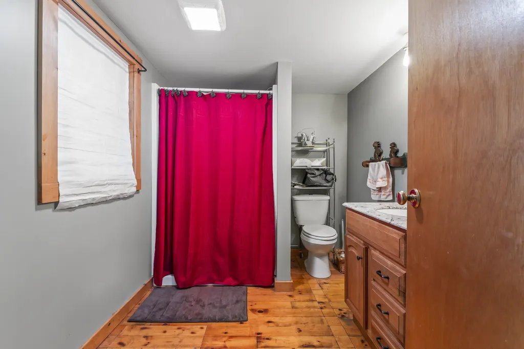 537 Sunflower Lane E Sidney ME 04330