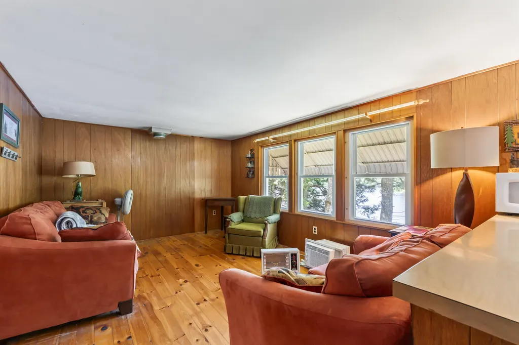 537 Sunflower Lane E Sidney ME 04330