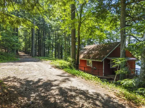 537 Sunflower Lane E Sidney ME 04330