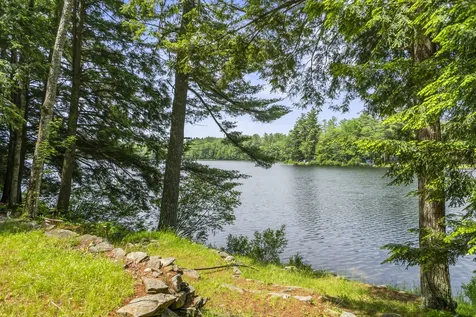 537 Sunflower Lane E Sidney ME 04330