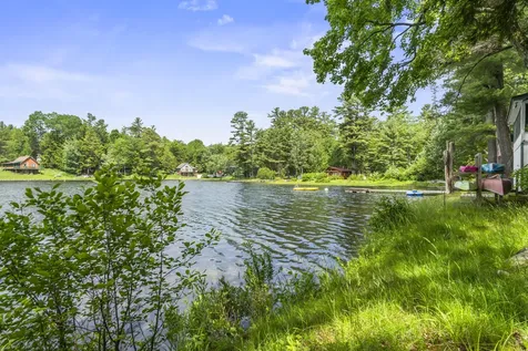 537 Sunflower Lane E Sidney ME 04330